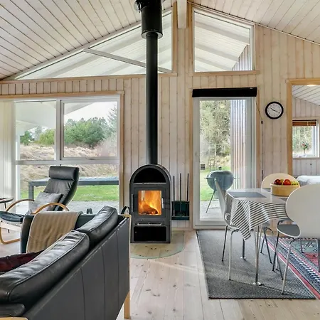 Holiday home Ubbe